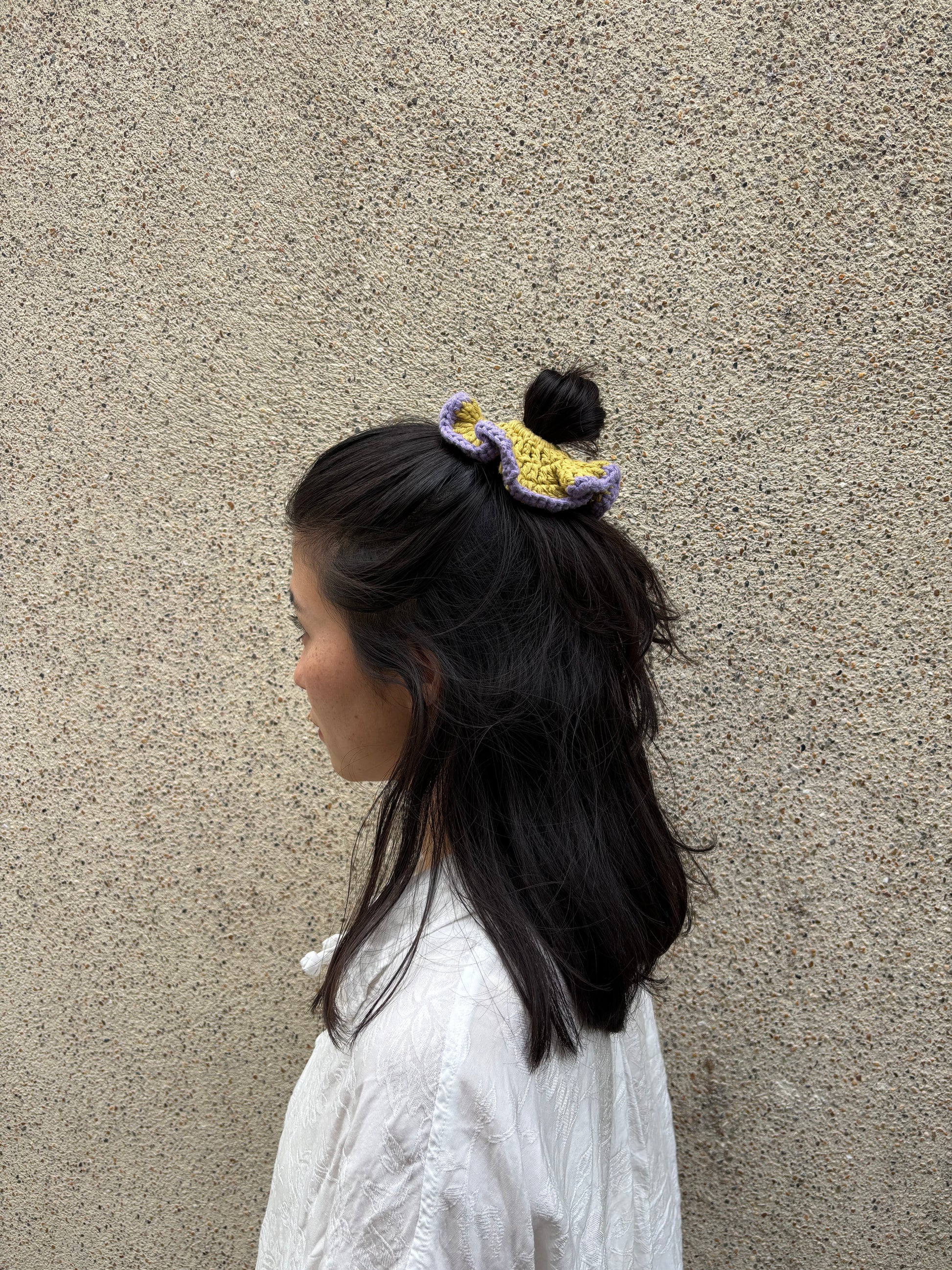 Frilly Crochet Scrunchie